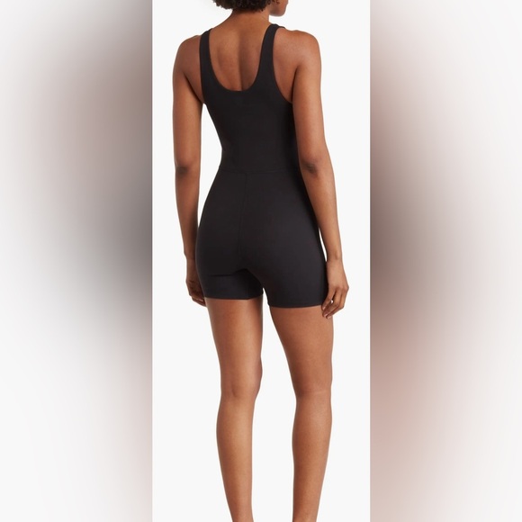 Yogalicious Lux Core Endurance Romper - Picture 2 of 5